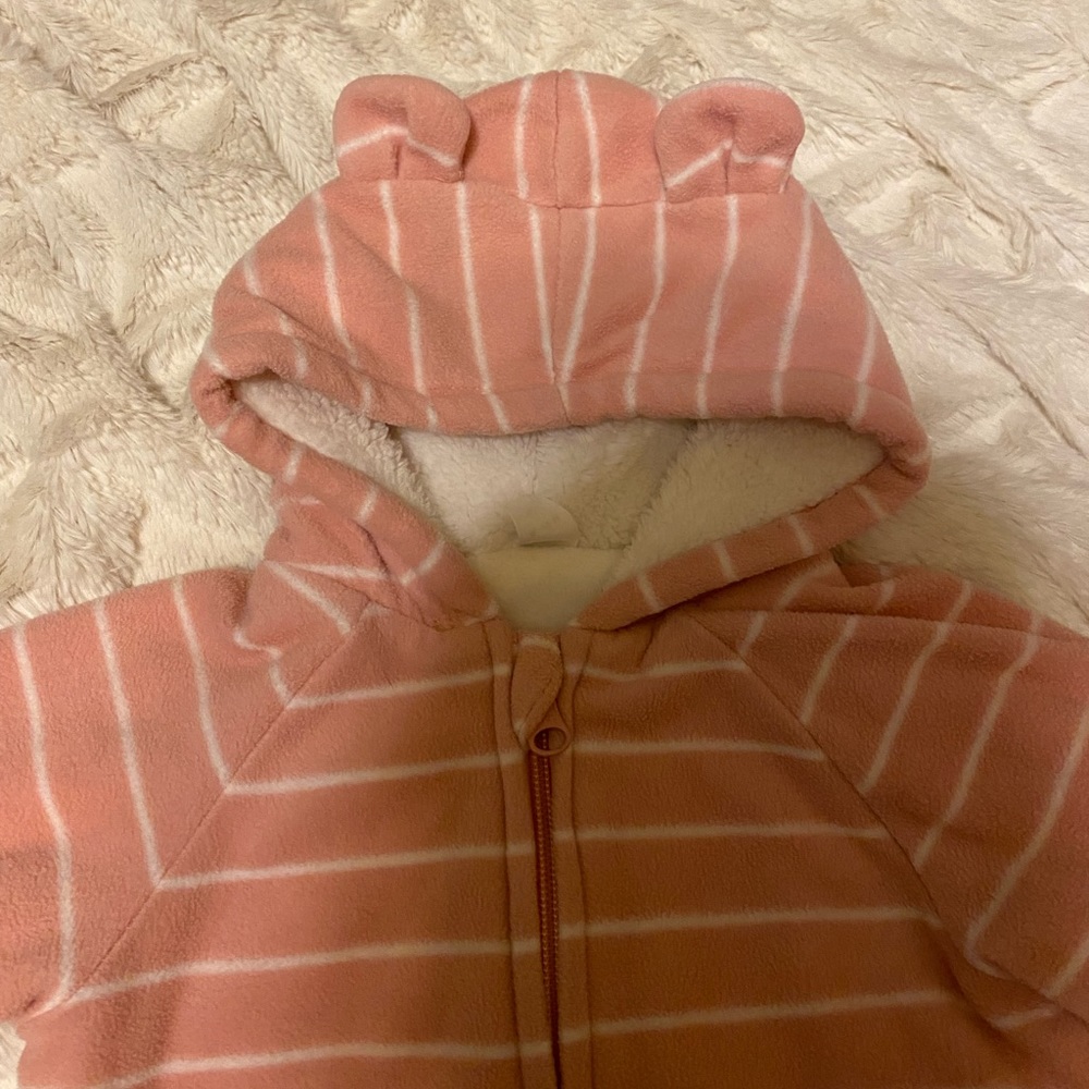 Old Navy Fleece Snowsuit for Baby - Size 6-12M - Picture 2 of 7